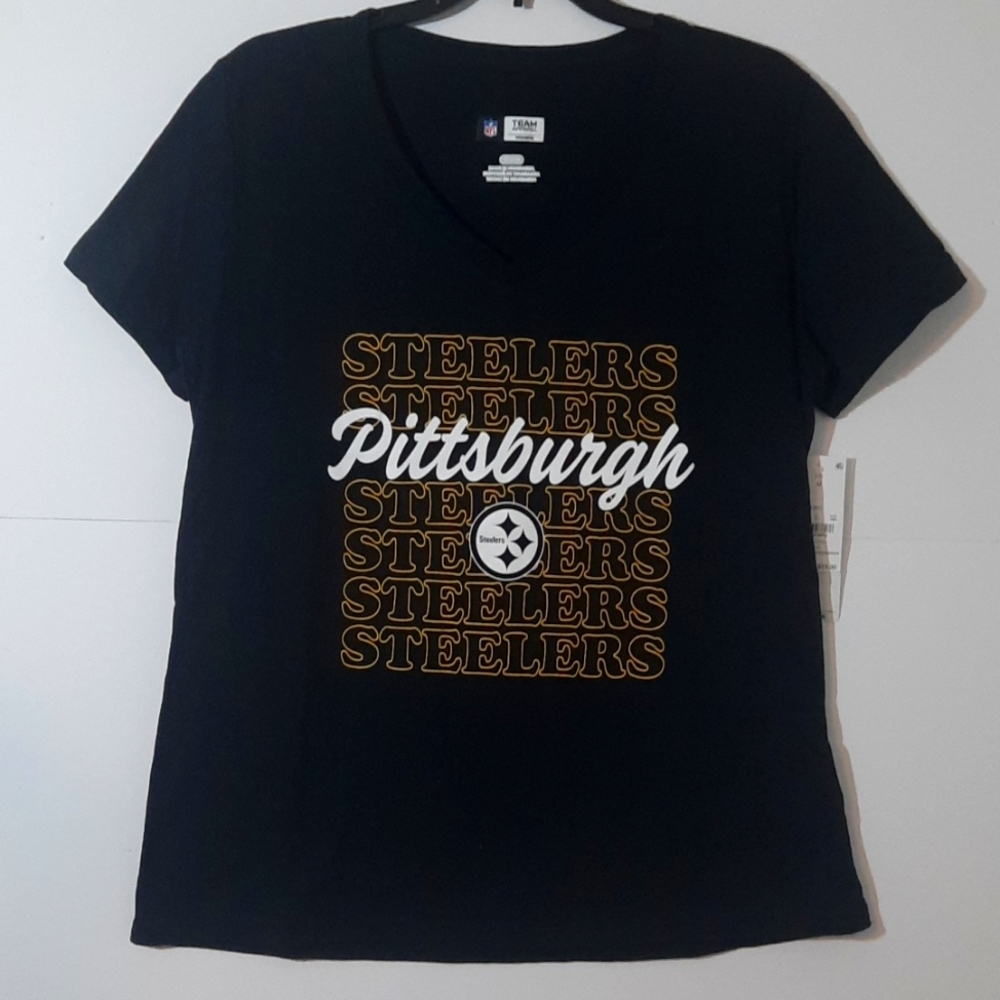 New Steelers NFL women's t-shirt size medium and large